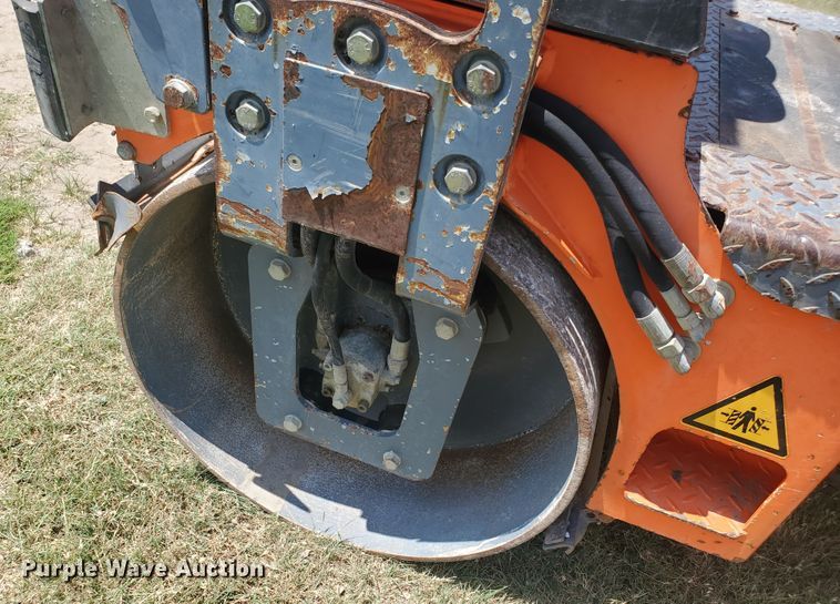 image for item IX9947 2004 Hamm HD10  double drum vibratory roller