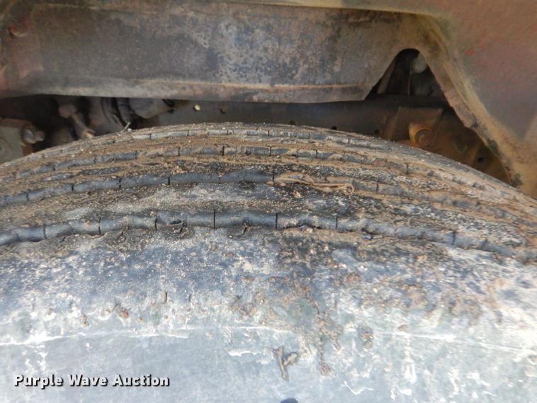 image for item IY9487 1980 GMC 7000  winch truck