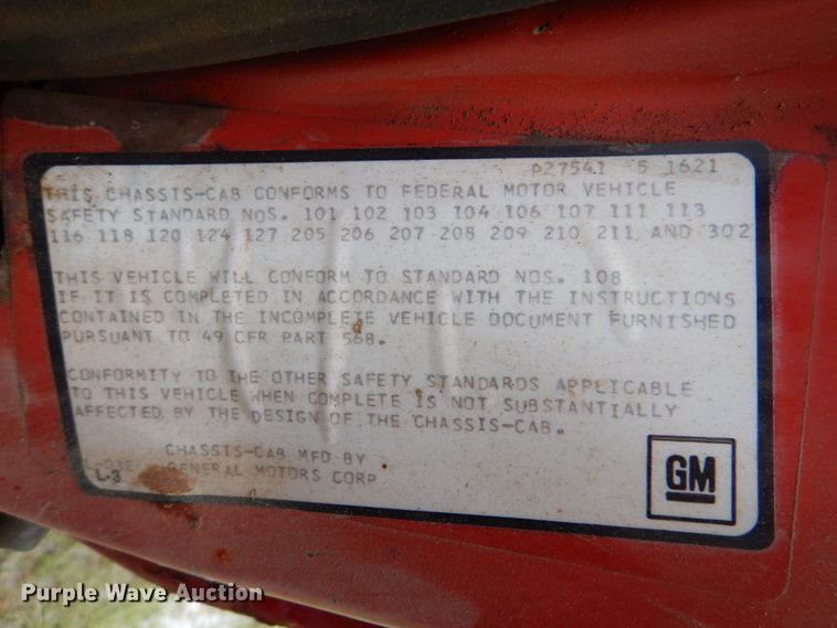 image for item IY9487 1980 GMC 7000  winch truck