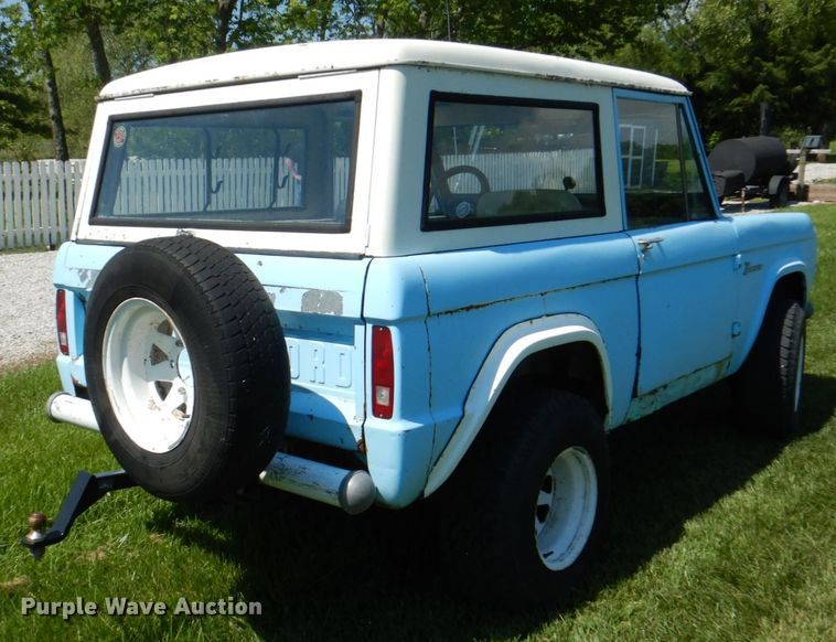 image for item JY9899 1967 Ford Bronco  SUV