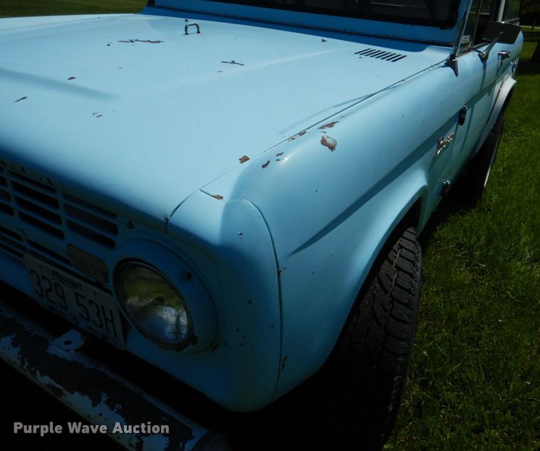 image for item JY9899 1967 Ford Bronco  SUV