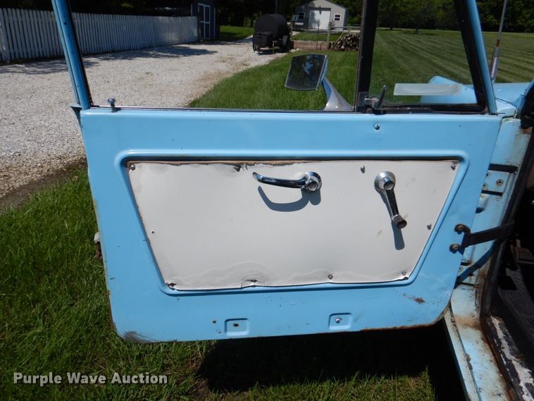 image for item JY9899 1967 Ford Bronco  SUV