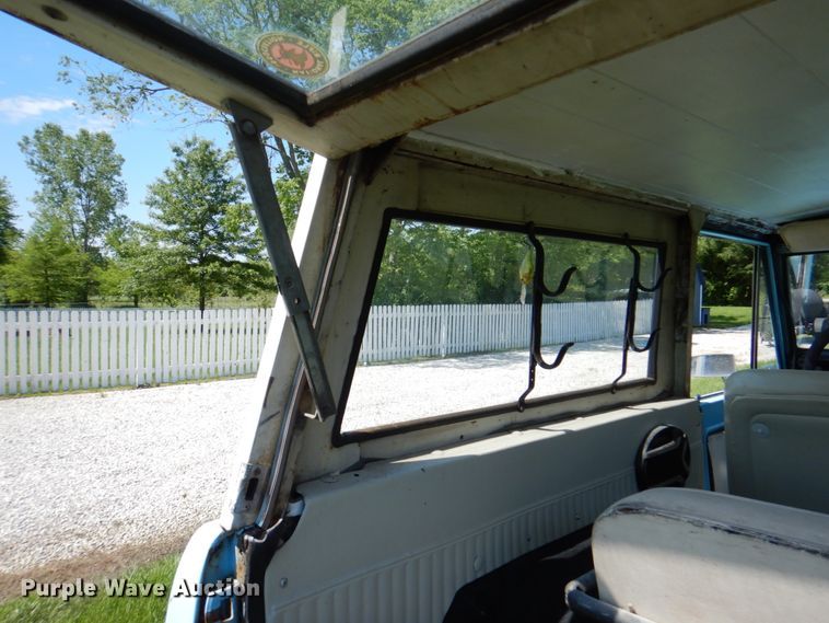 image for item JY9899 1967 Ford Bronco  SUV