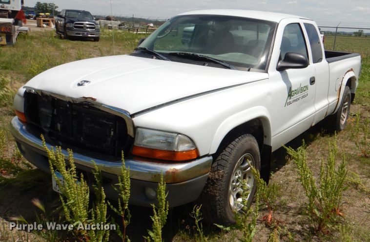 image for item JY9904 2004 Dodge Dakota  Club Cab pickup truck
