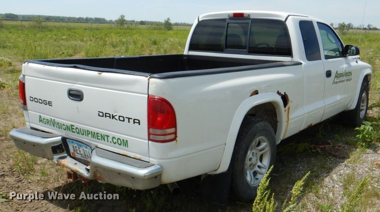 image for item JY9904 2004 Dodge Dakota  Club Cab pickup truck