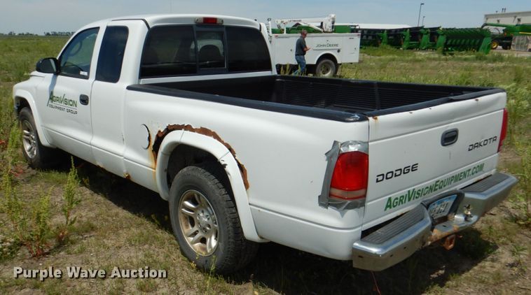image for item JY9904 2004 Dodge Dakota  Club Cab pickup truck