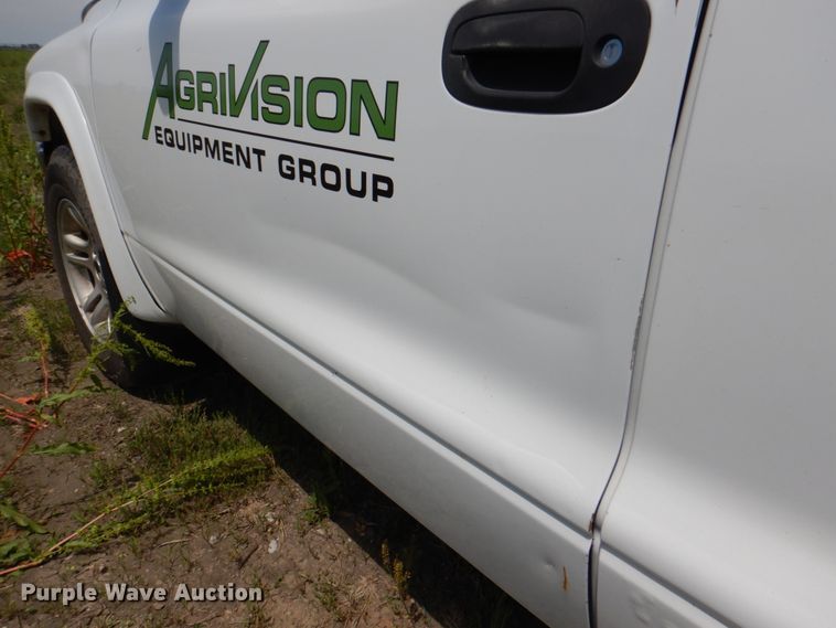 image for item JY9904 2004 Dodge Dakota  Club Cab pickup truck