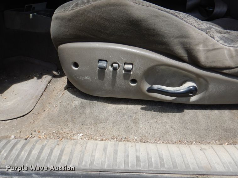 image for item JY9904 2004 Dodge Dakota  Club Cab pickup truck