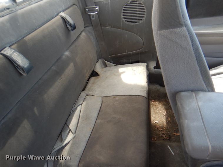 image for item JY9904 2004 Dodge Dakota  Club Cab pickup truck