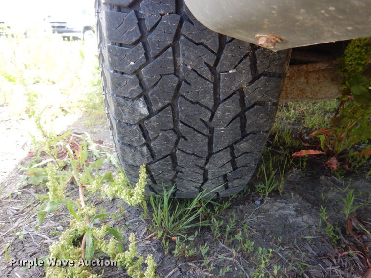 image for item JY9904 2004 Dodge Dakota  Club Cab pickup truck