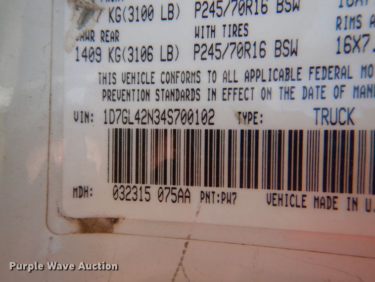 image for item JY9904 2004 Dodge Dakota  Club Cab pickup truck