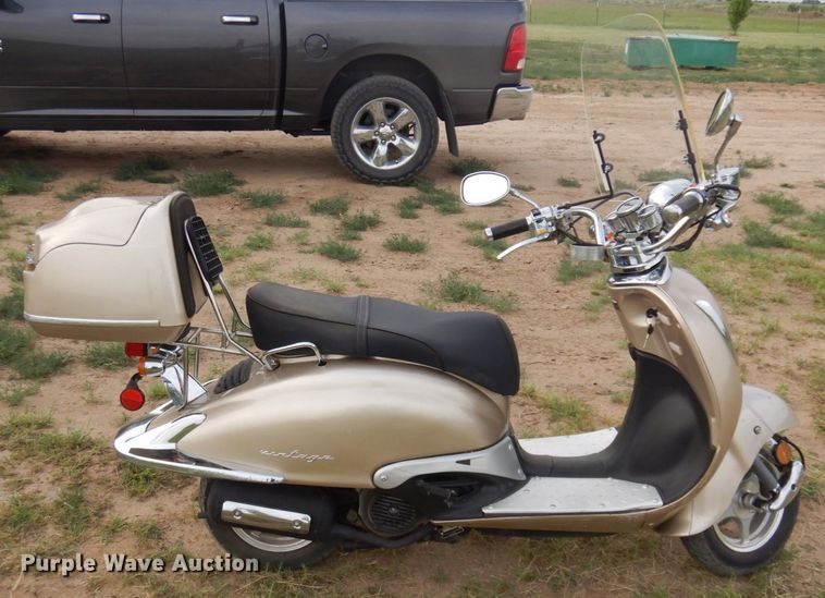 image for item JZ9992 2008 ZNEN ZN150T-E  scooter