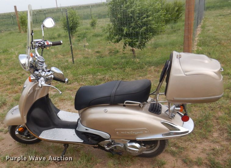 image for item JZ9992 2008 ZNEN ZN150T-E  scooter