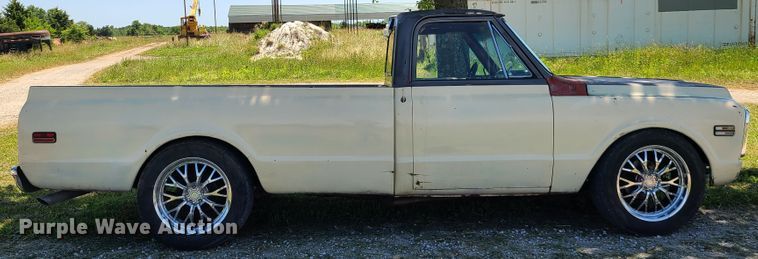 image for item L1403 1970 Chevrolet C1500  pickup truck
