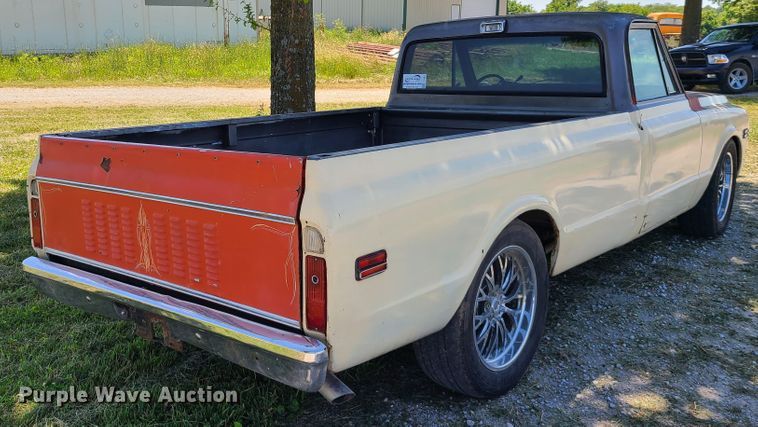 image for item L1403 1970 Chevrolet C1500  pickup truck