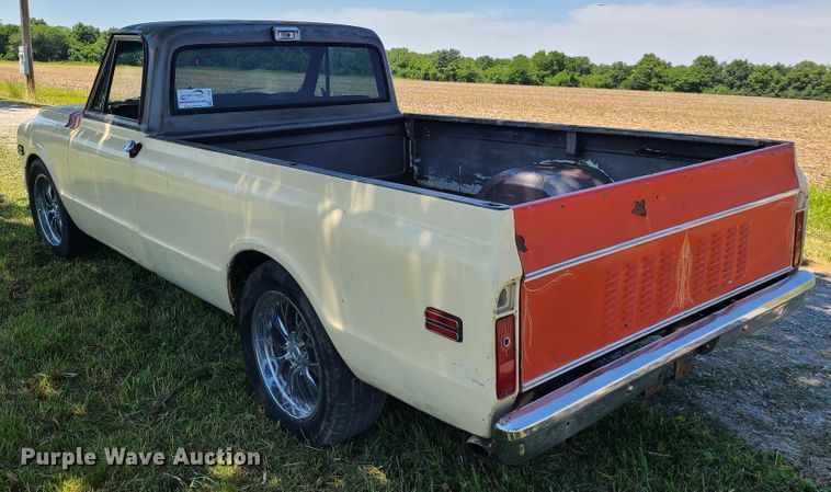 image for item L1403 1970 Chevrolet C1500  pickup truck