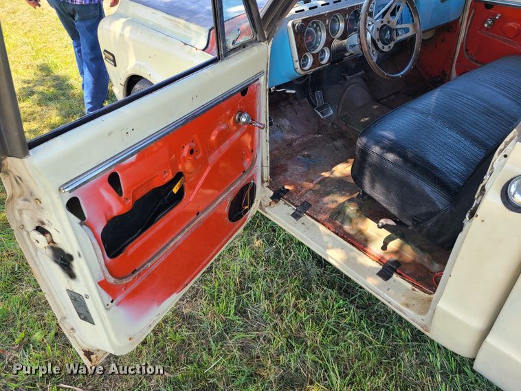 image for item L1403 1970 Chevrolet C1500  pickup truck