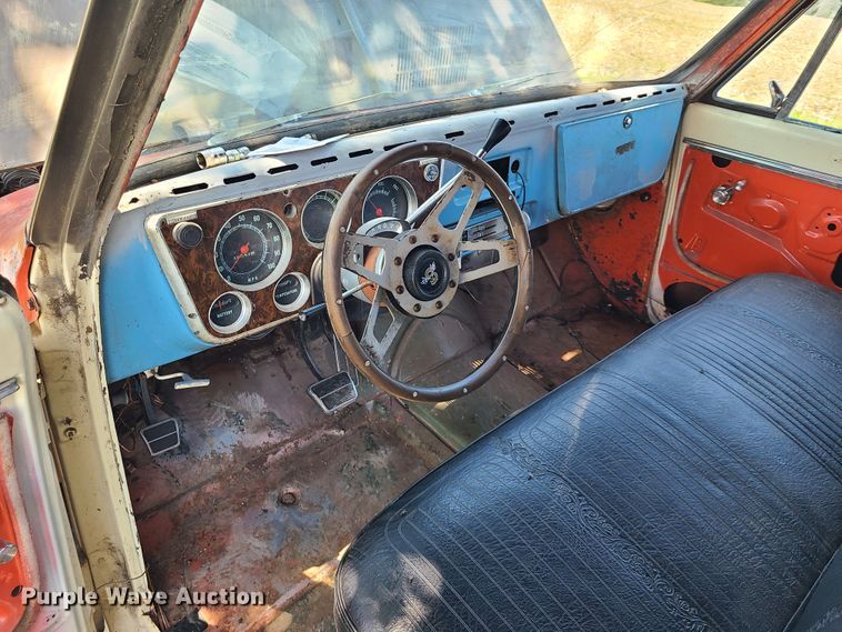 image for item L1403 1970 Chevrolet C1500  pickup truck