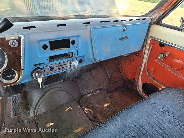 image for item L1403 1970 Chevrolet C1500  pickup truck