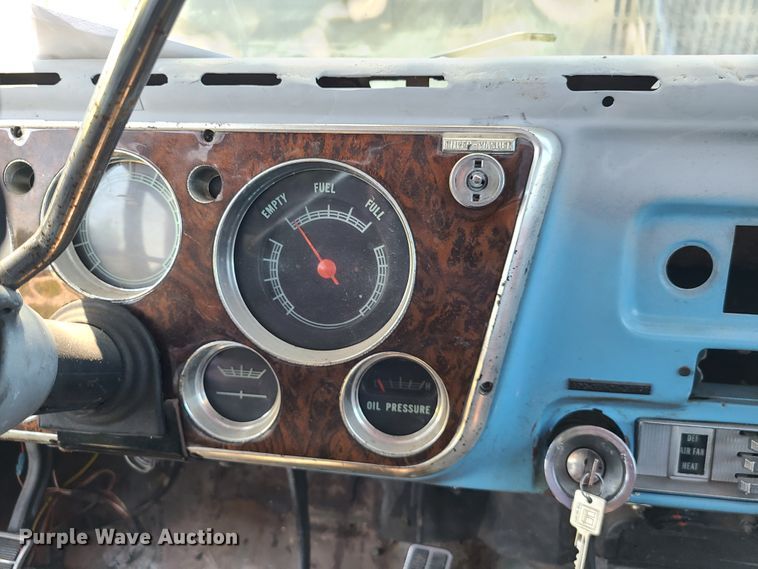 image for item L1403 1970 Chevrolet C1500  pickup truck