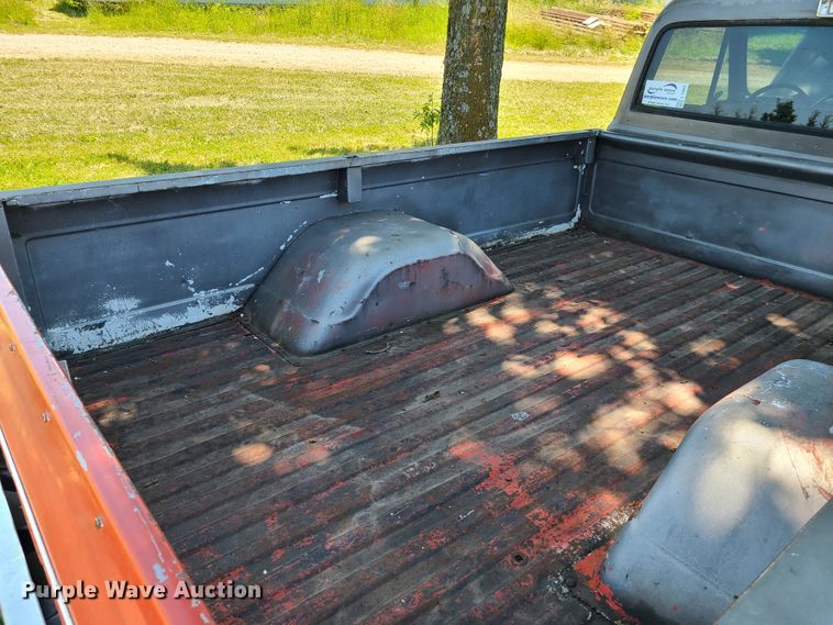 image for item L1403 1970 Chevrolet C1500  pickup truck