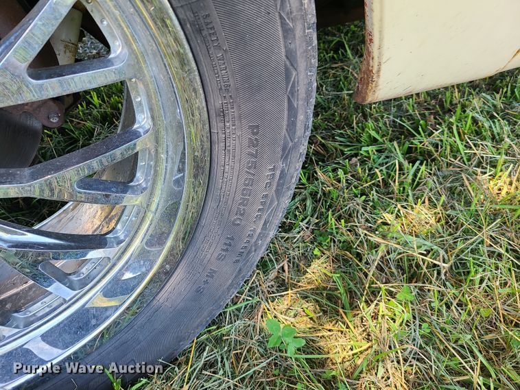 image for item L1403 1970 Chevrolet C1500  pickup truck