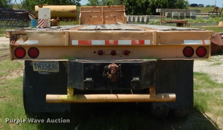 image for item DC2079 1978 Lufkin  flatbed trailer