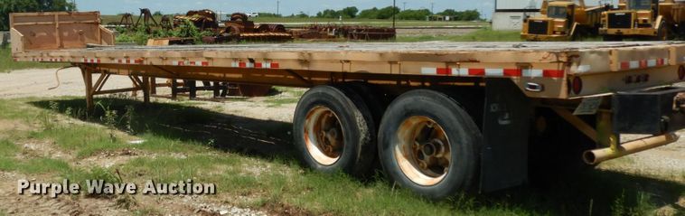 image for item DC2079 1978 Lufkin  flatbed trailer