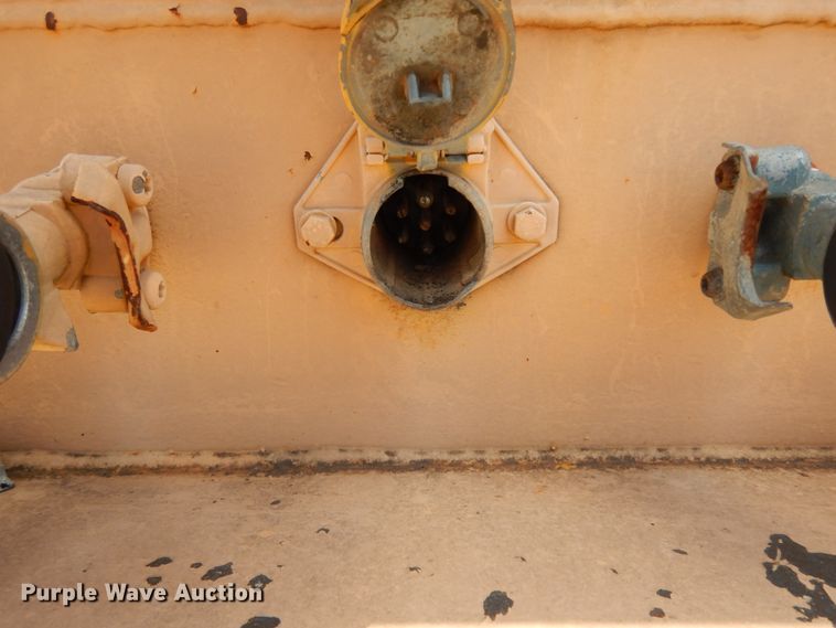 image for item DC2079 1978 Lufkin  flatbed trailer