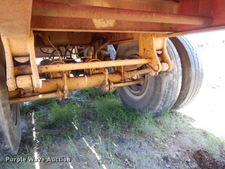 image for item DC2079 1978 Lufkin  flatbed trailer