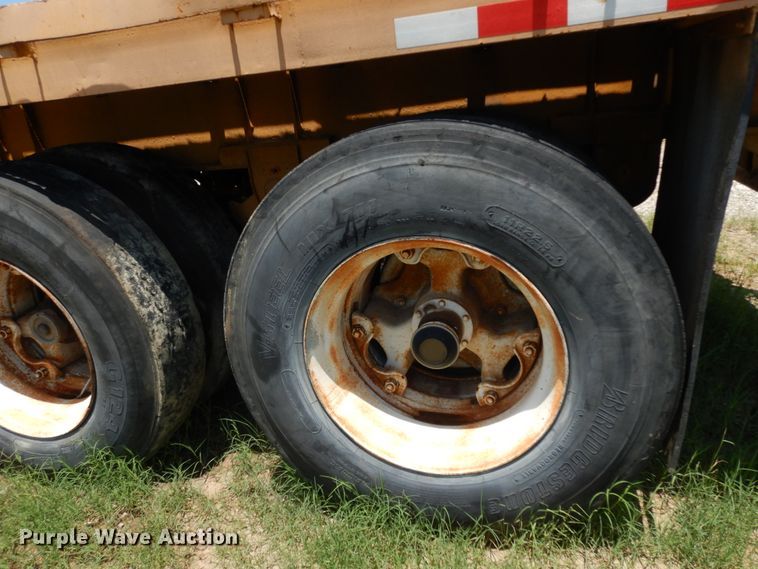 image for item DC2079 1978 Lufkin  flatbed trailer