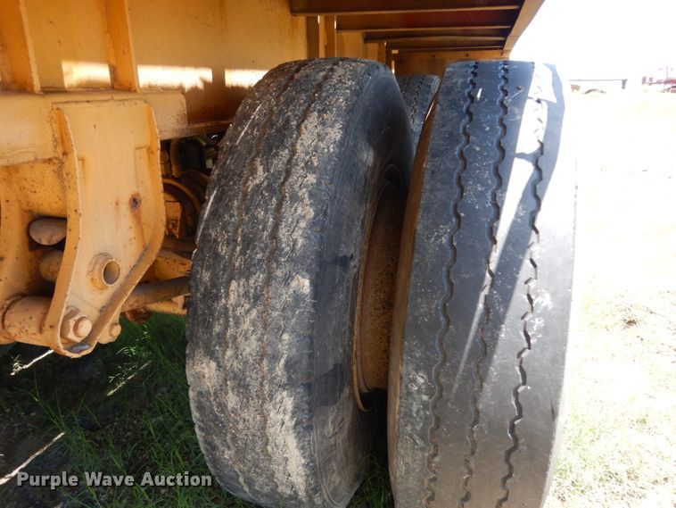 image for item DC2079 1978 Lufkin  flatbed trailer