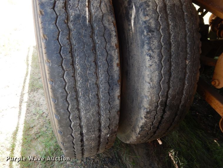 image for item DC2079 1978 Lufkin  flatbed trailer