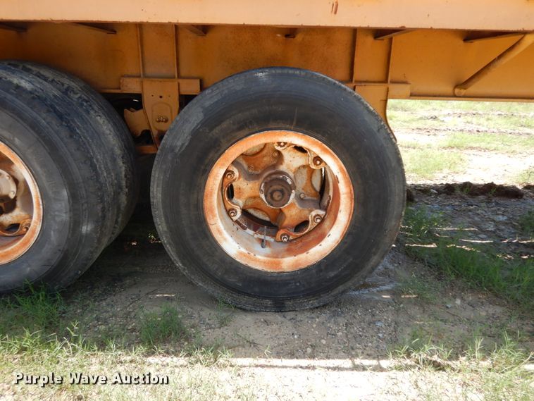 image for item DC2079 1978 Lufkin  flatbed trailer