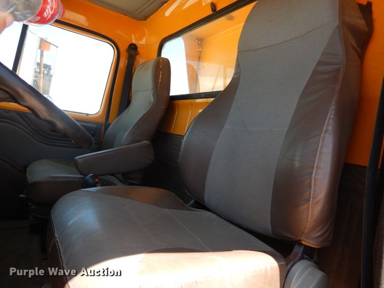 image for item DC2080 2002 International 2554  dump truck