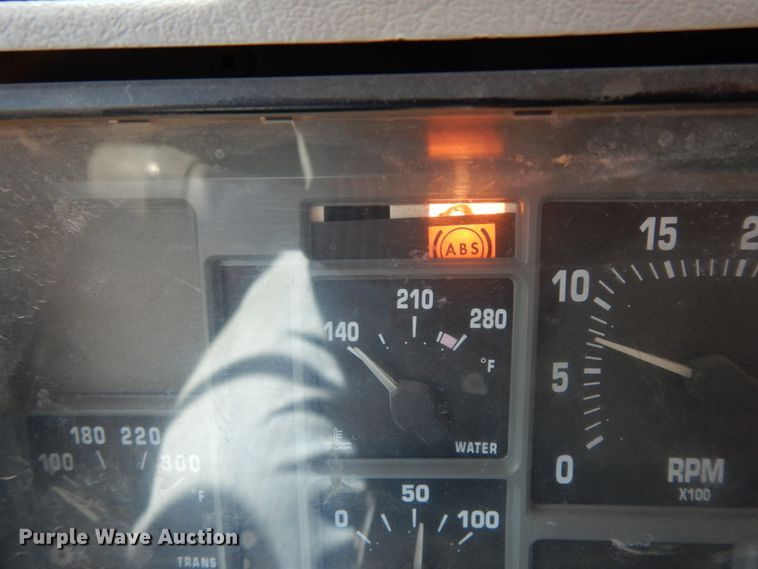 image for item DC2080 2002 International 2554  dump truck