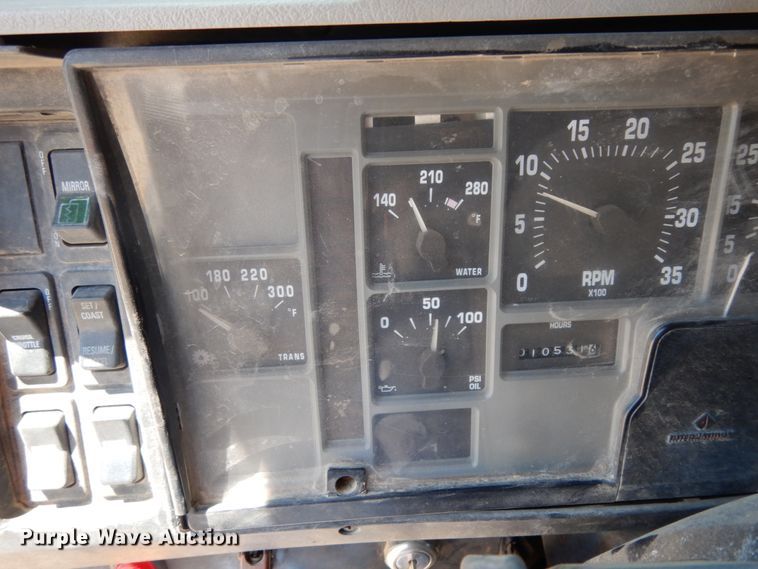 image for item DC2080 2002 International 2554  dump truck