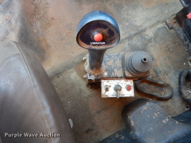 image for item DC2080 2002 International 2554  dump truck