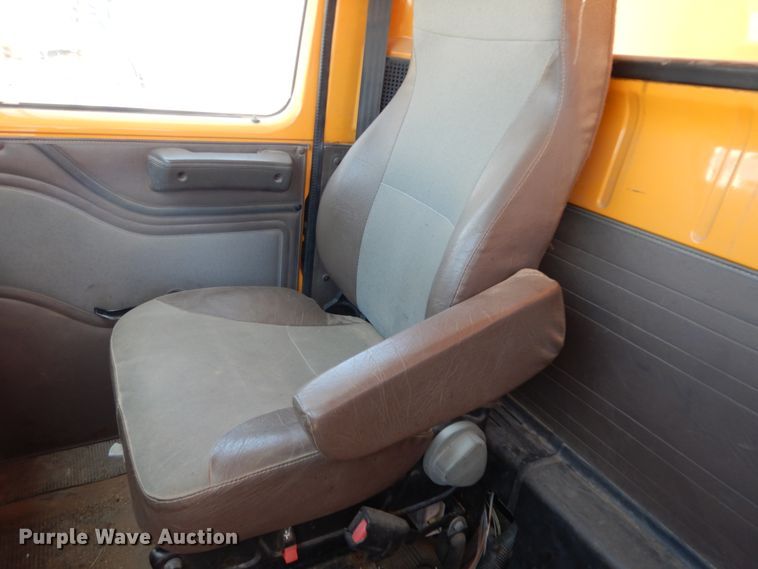 image for item DC2080 2002 International 2554  dump truck