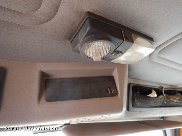 image for item DC2080 2002 International 2554  dump truck