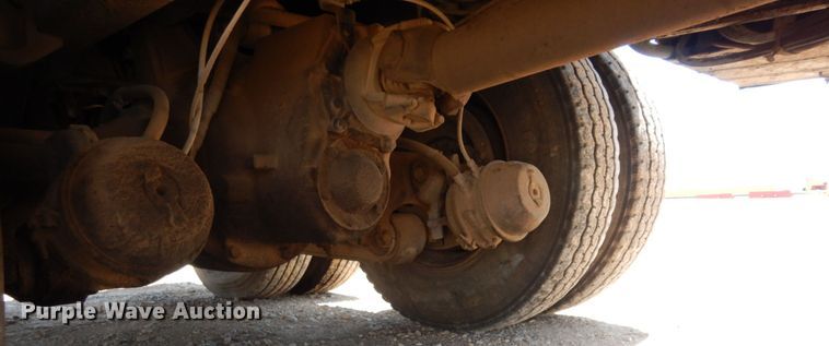 image for item DC2080 2002 International 2554  dump truck