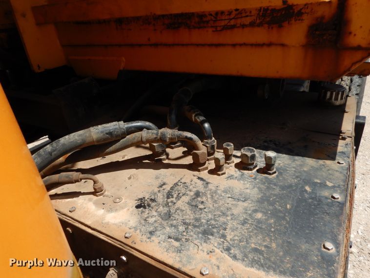 image for item DC2080 2002 International 2554  dump truck