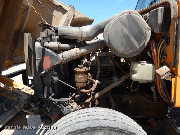 image for item DC2080 2002 International 2554  dump truck