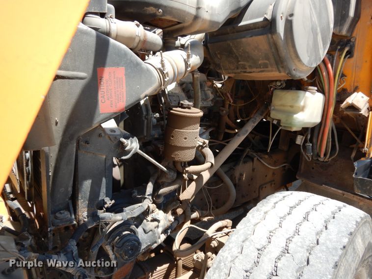 image for item DC2080 2002 International 2554  dump truck