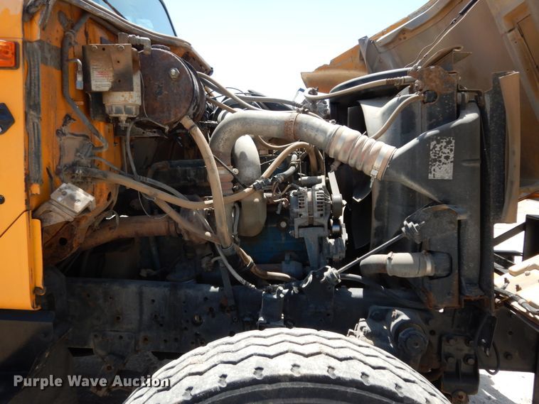 image for item DC2080 2002 International 2554  dump truck