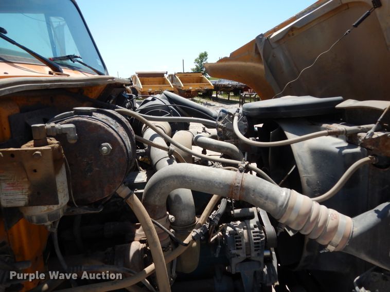 image for item DC2080 2002 International 2554  dump truck