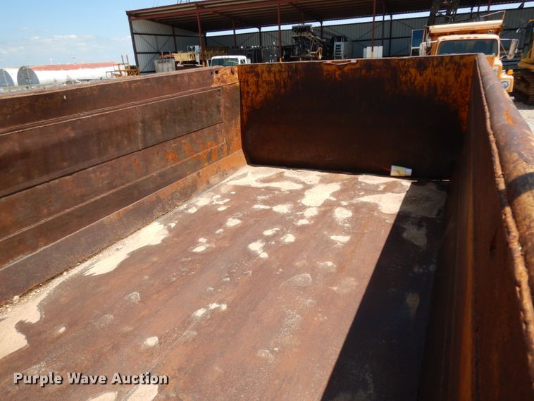 image for item DC2080 2002 International 2554  dump truck