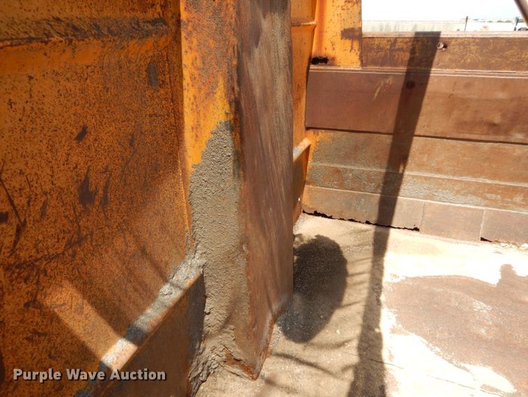 image for item DC2080 2002 International 2554  dump truck