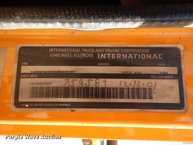 image for item DC2080 2002 International 2554  dump truck