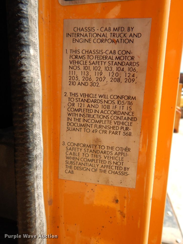 image for item DC2080 2002 International 2554  dump truck